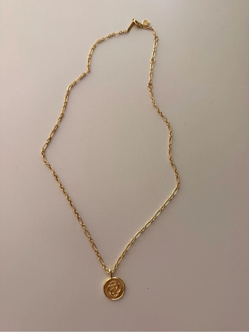 KENDRA SCOTT Pendant Necklace